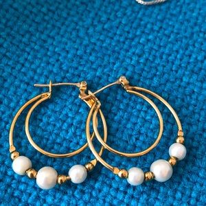 Vintage Napier gold tone hoop earrings as is